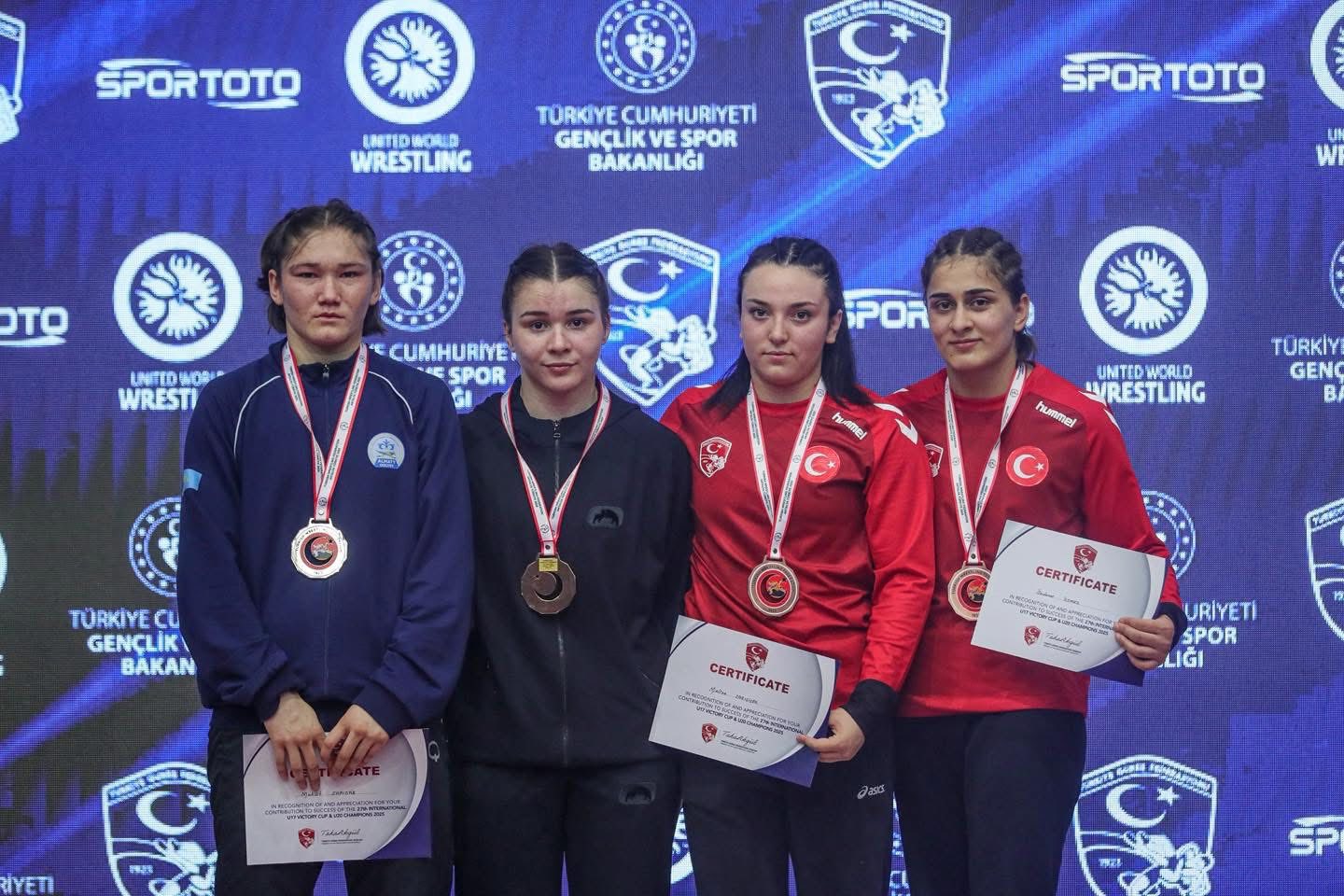Özdenur Özmez-5