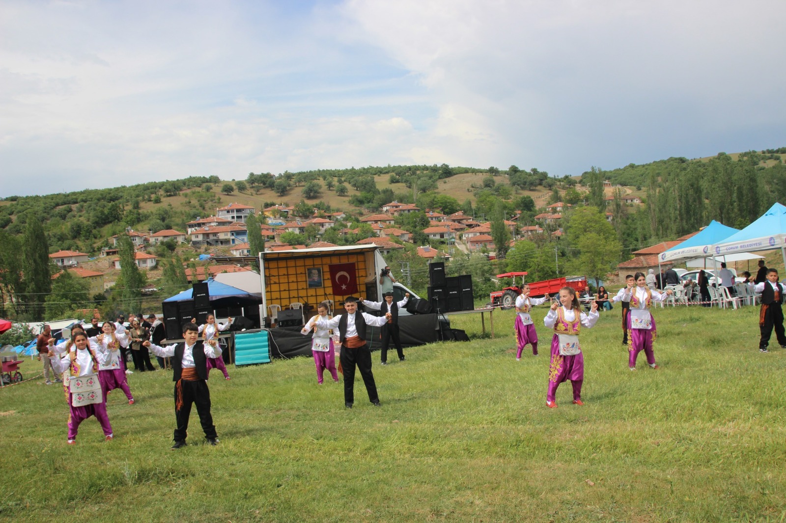 Narlık Köyü Dayanışma Şenliği: Coşku, Halaylar ve Unutulmaz Anlar!