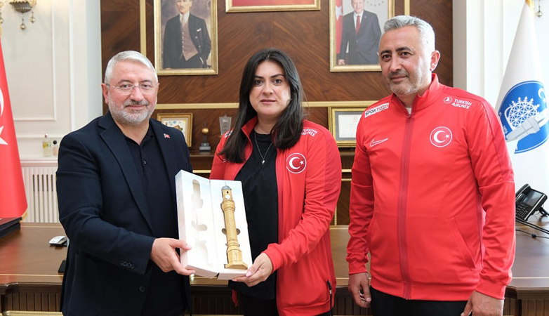 Aşgın Yüzücüler (4)
