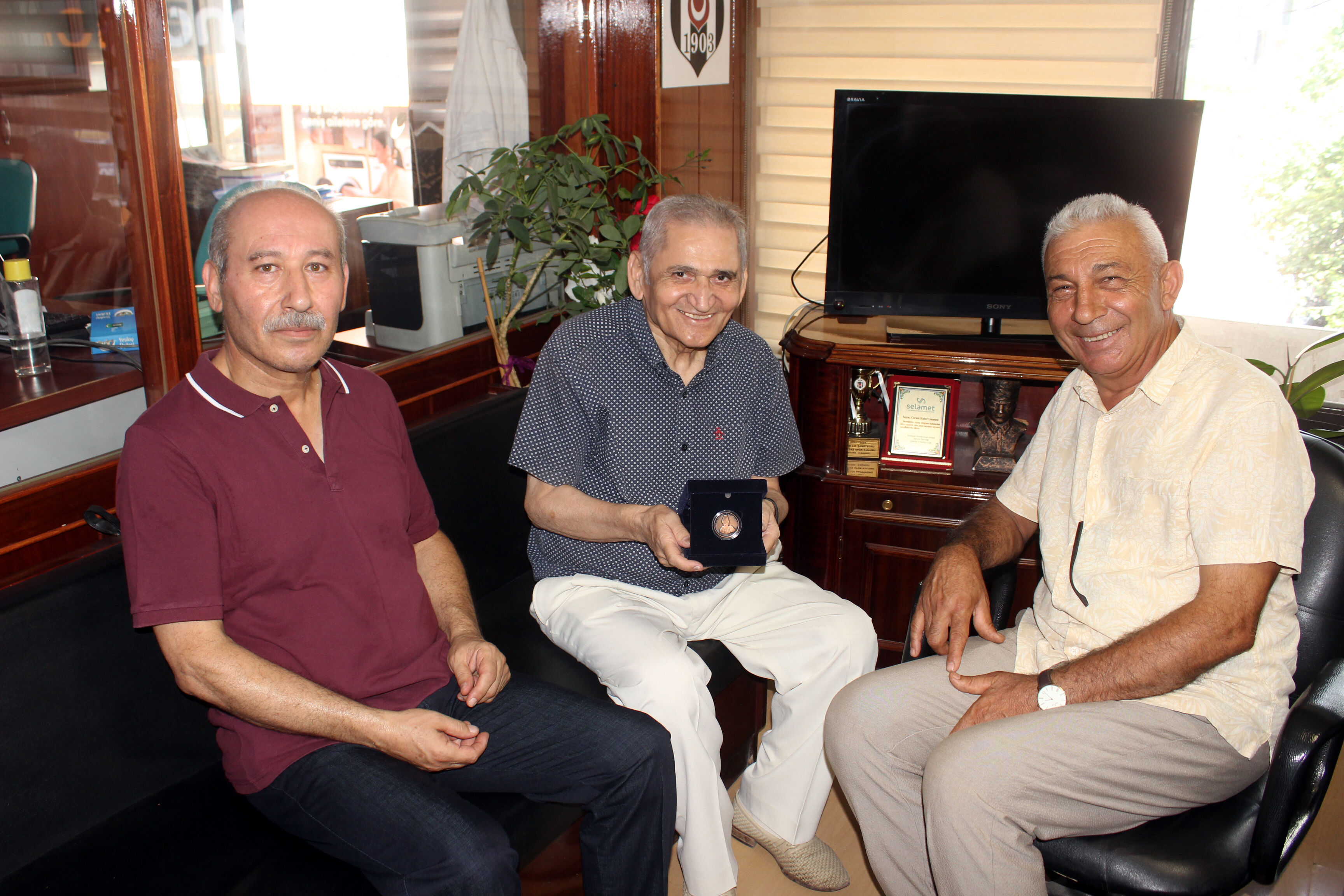 Mehmet Yolyapar’a “Baltacı Mehmet Paşa” madalyonu