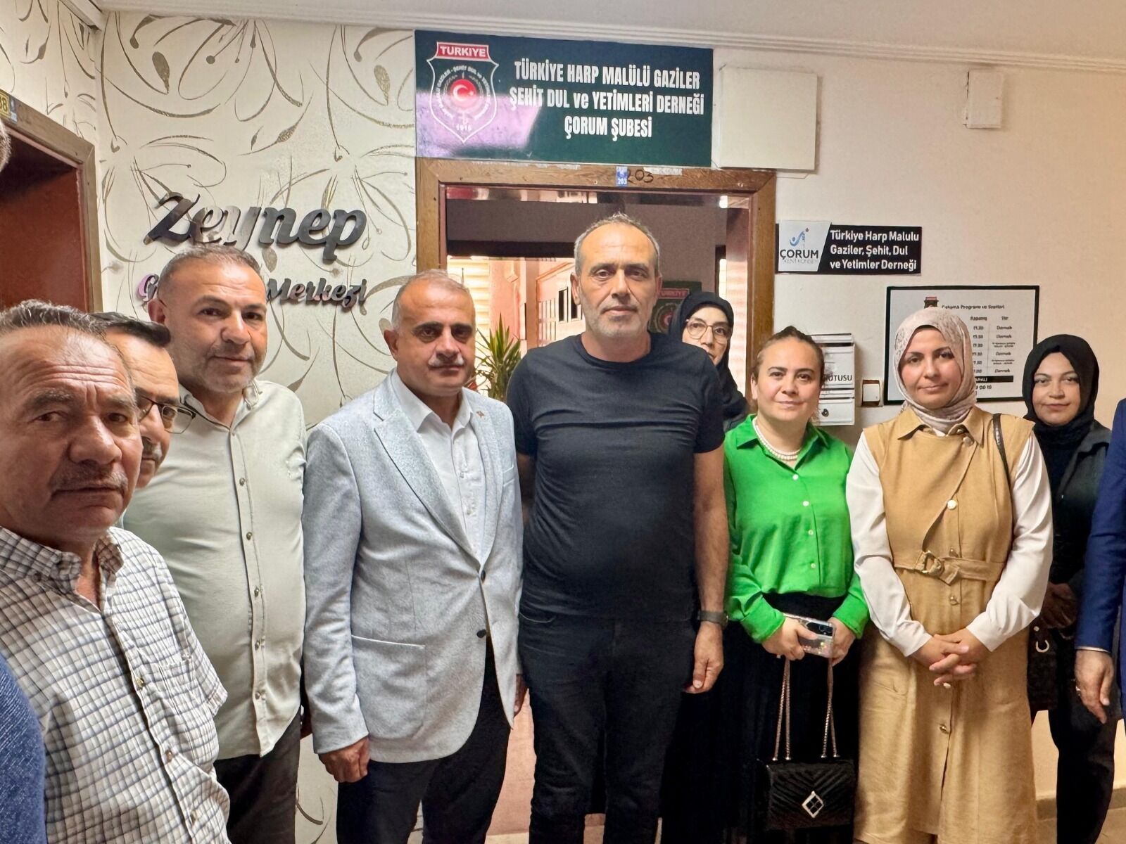 Yakup Alar ziyaretlerde
