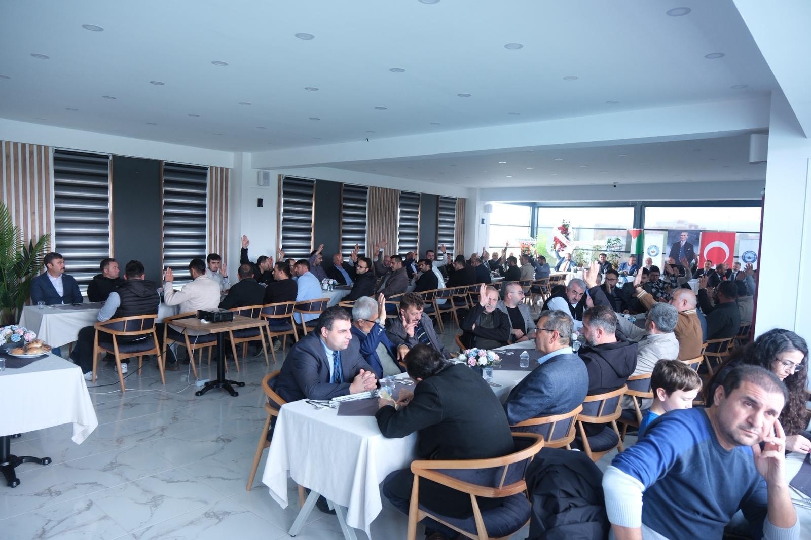 34B4F04F 712C 40F6 9287 F69Aeceaae7E