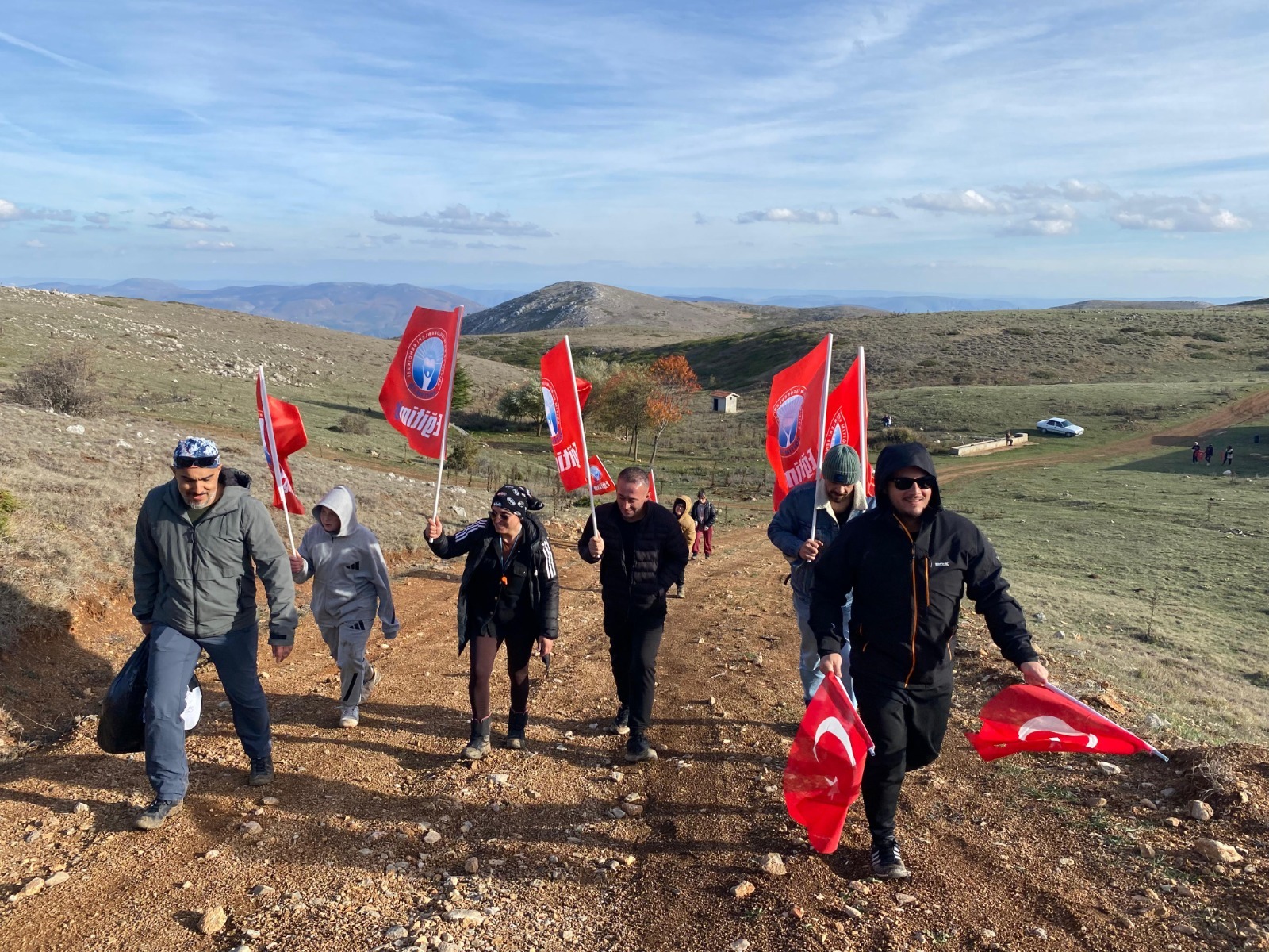 524B3A2F 8F07 4069 9841 386Bfcd332Ab