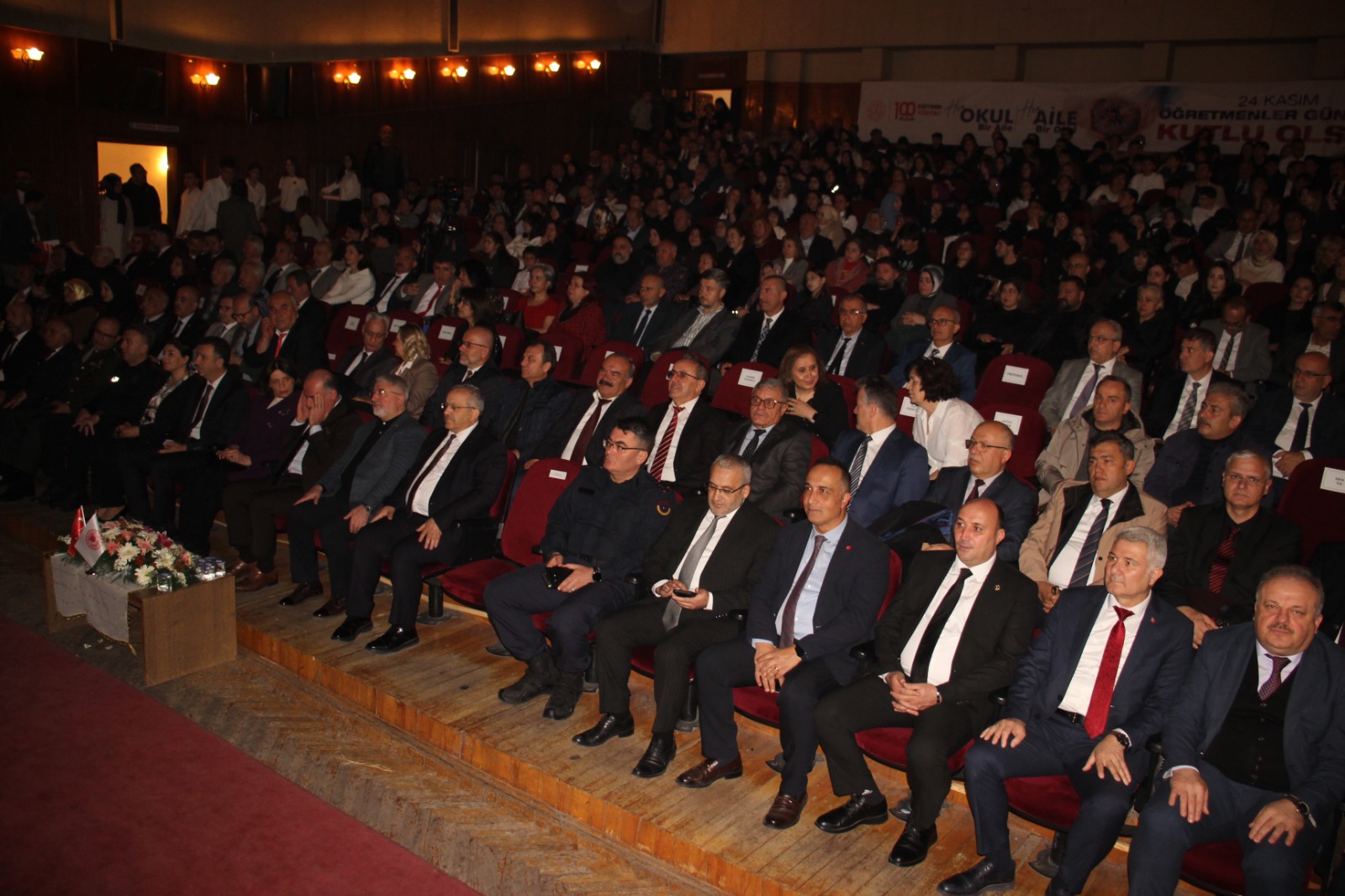 1A332D48 066F 4D5E B5F8 9Eaade7Cf185