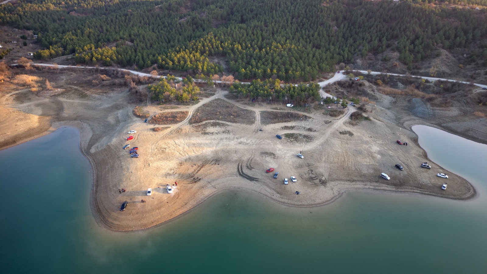 2B1853B3 4243 486E 94A2 9Db0Cd59Ec7D