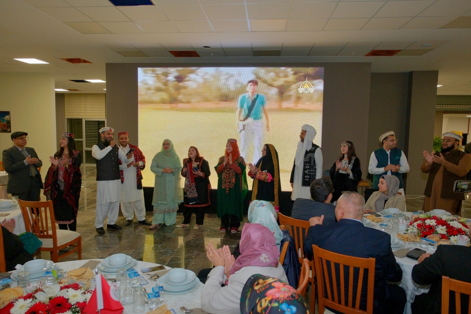 2C824162 Edb0 4Af2 Aee5 A1F0Dc2Acc95