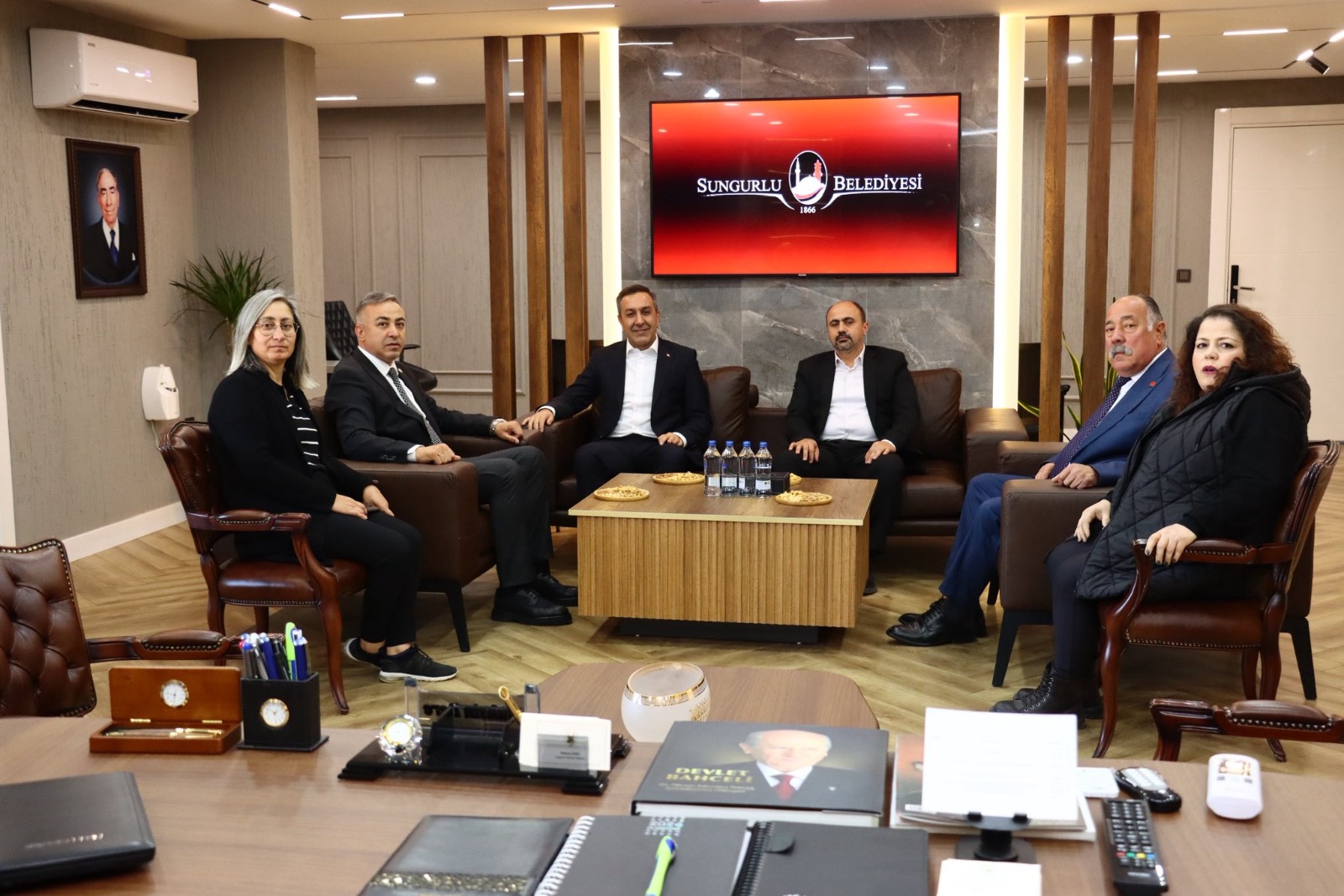 46C7A07F 37F8 4095 8831 0269F4D9A25E