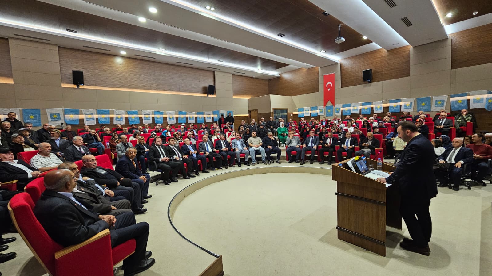 48A8Abb1 1532 4F2C A0Fc 5C2D52510077