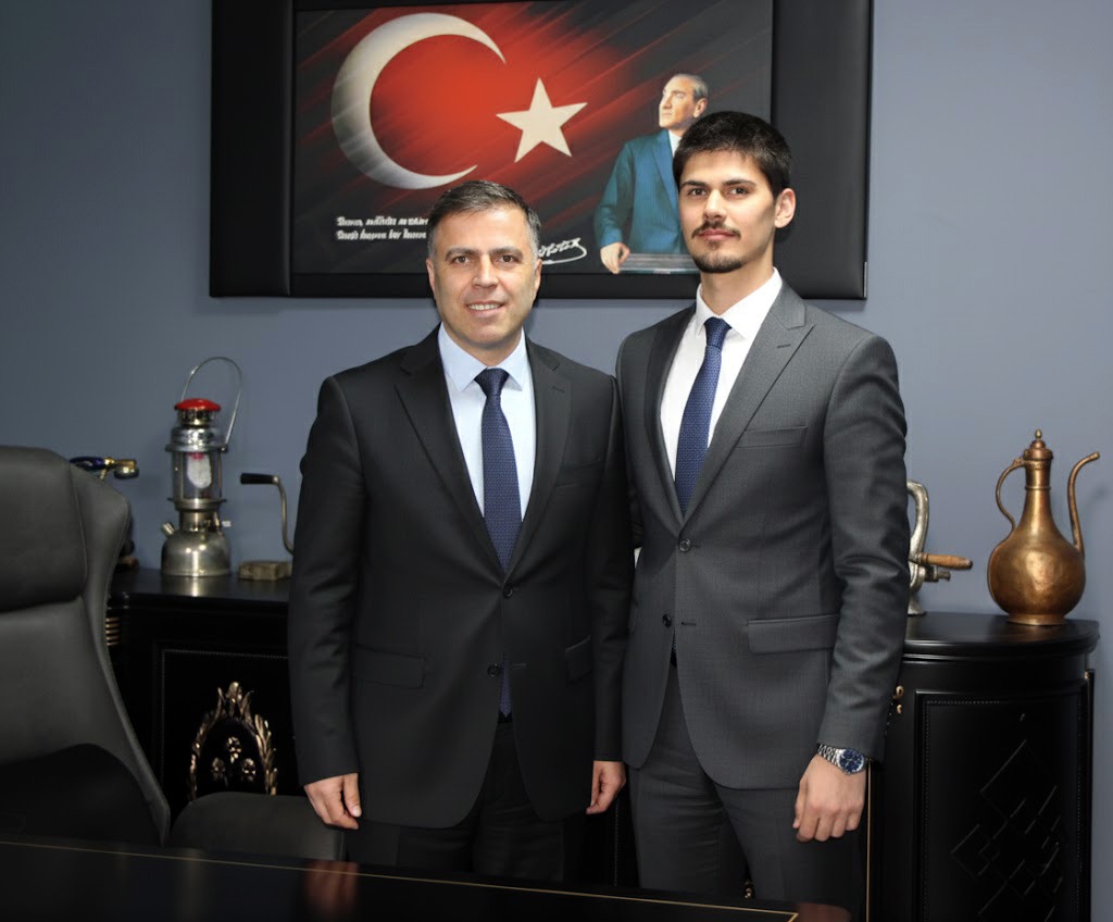 992D8388 E03E 4F1A B399 8E1F6F160445