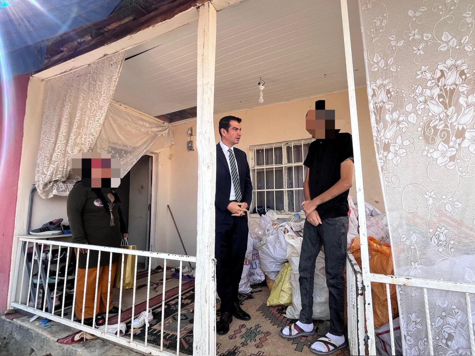 Bb09721B 4Ea8 4090 B5Fb B203D2F3Bd08