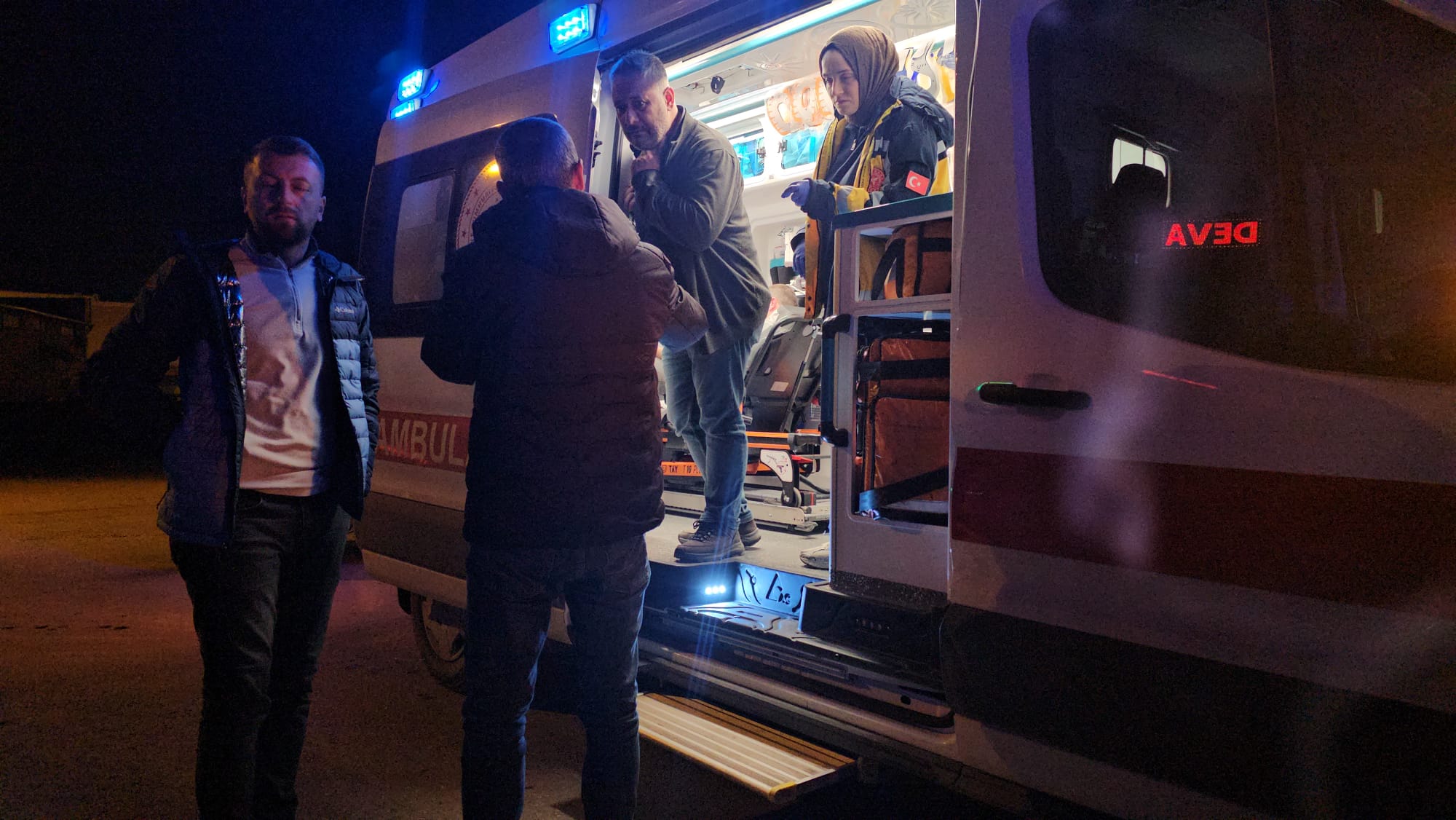 C255C741 17B3 41E3 9383 190De105F05D