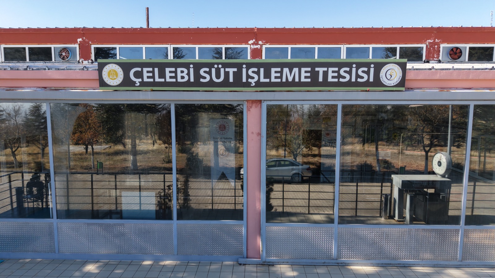 E44Bd005 A6B5 4921 Af23 F3627344B147