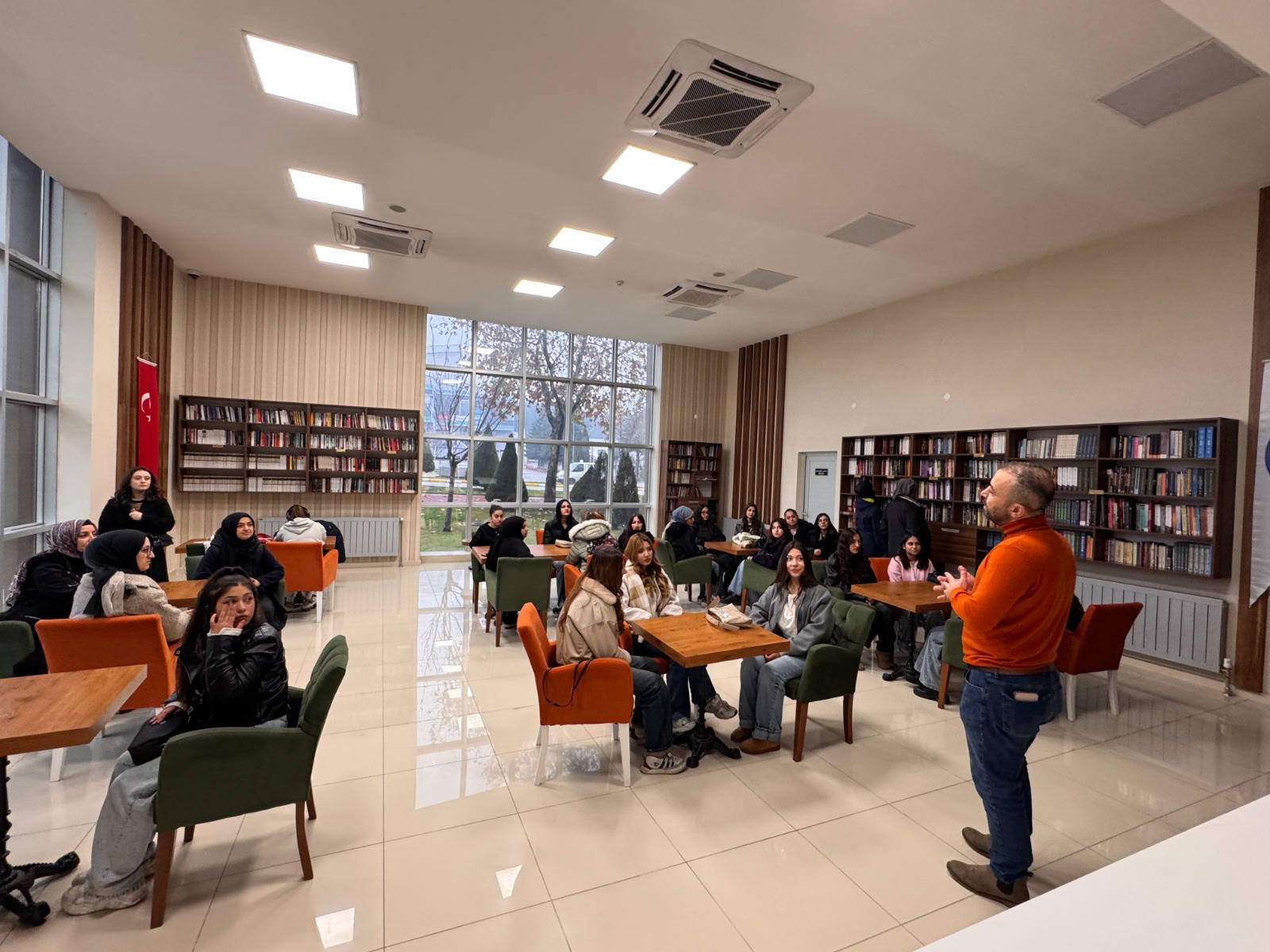 35D8Bd82 7Eb7 4523 Ab74 C21Fcdecd77F