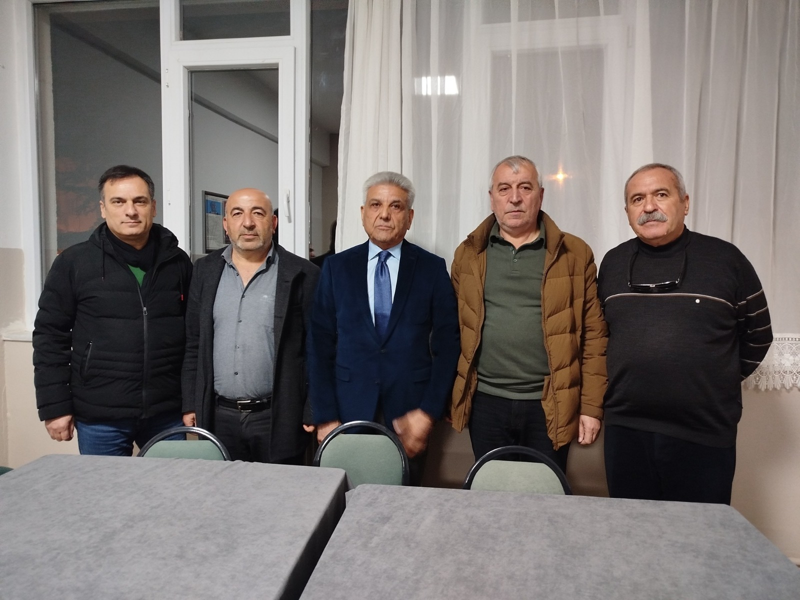 81A6324E 6D6D 4A1E B36A B84D2825103F