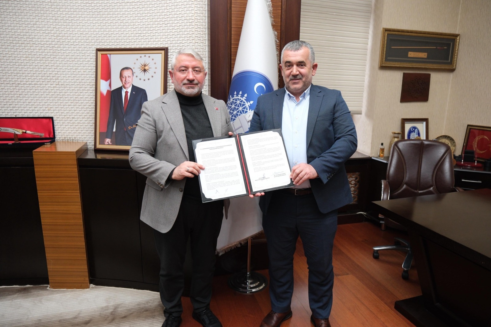 B922Fb8A 610F 480C 8E3E Ca15Cbebabdc