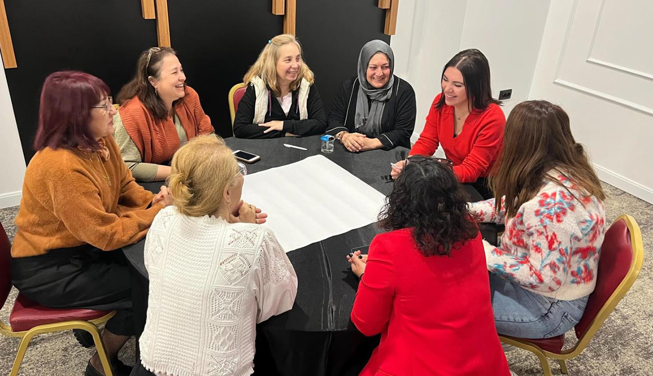 Ebru Gül Çömüz 4