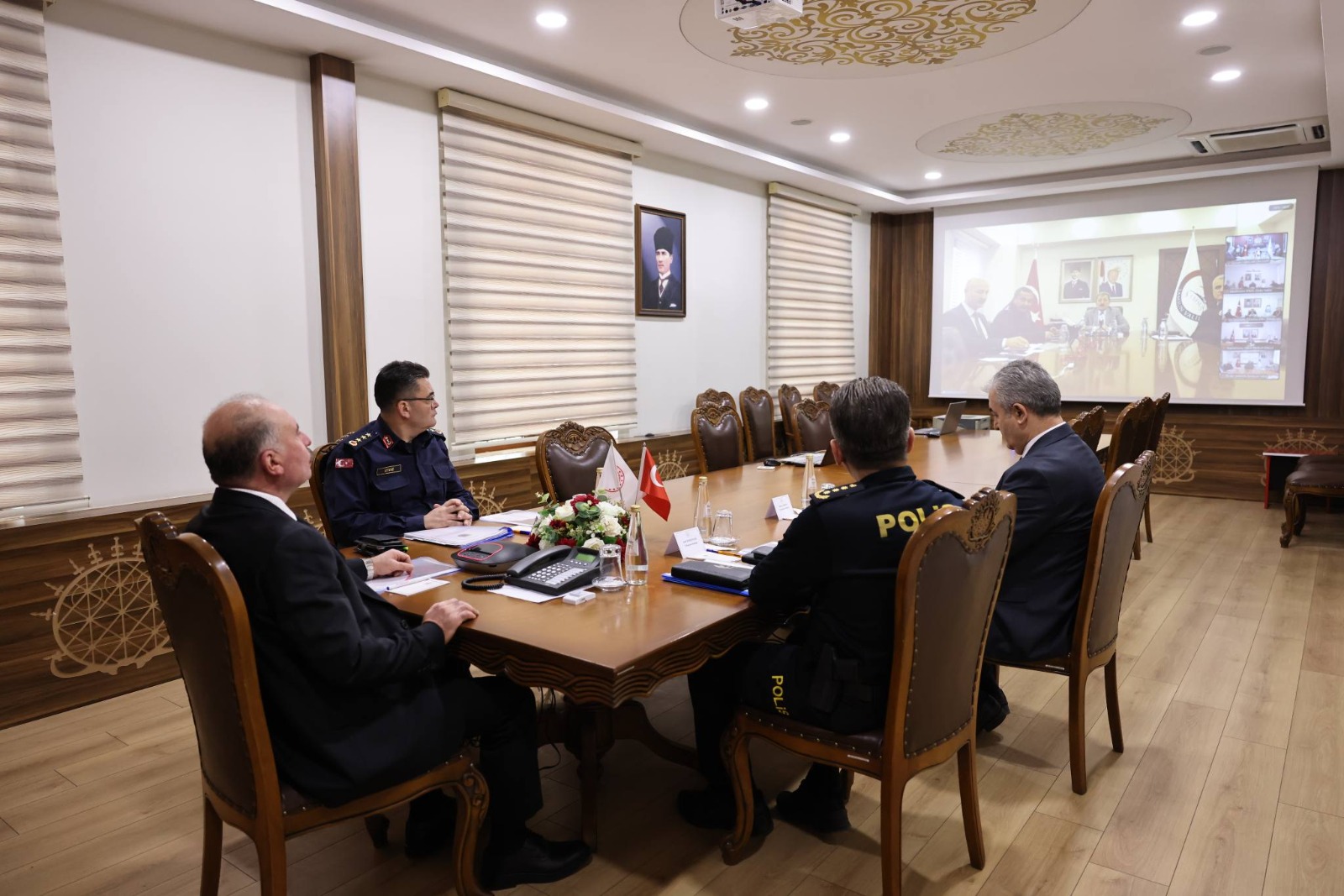 001381Bc 8E01 4F34 8496 15979C60C9C0