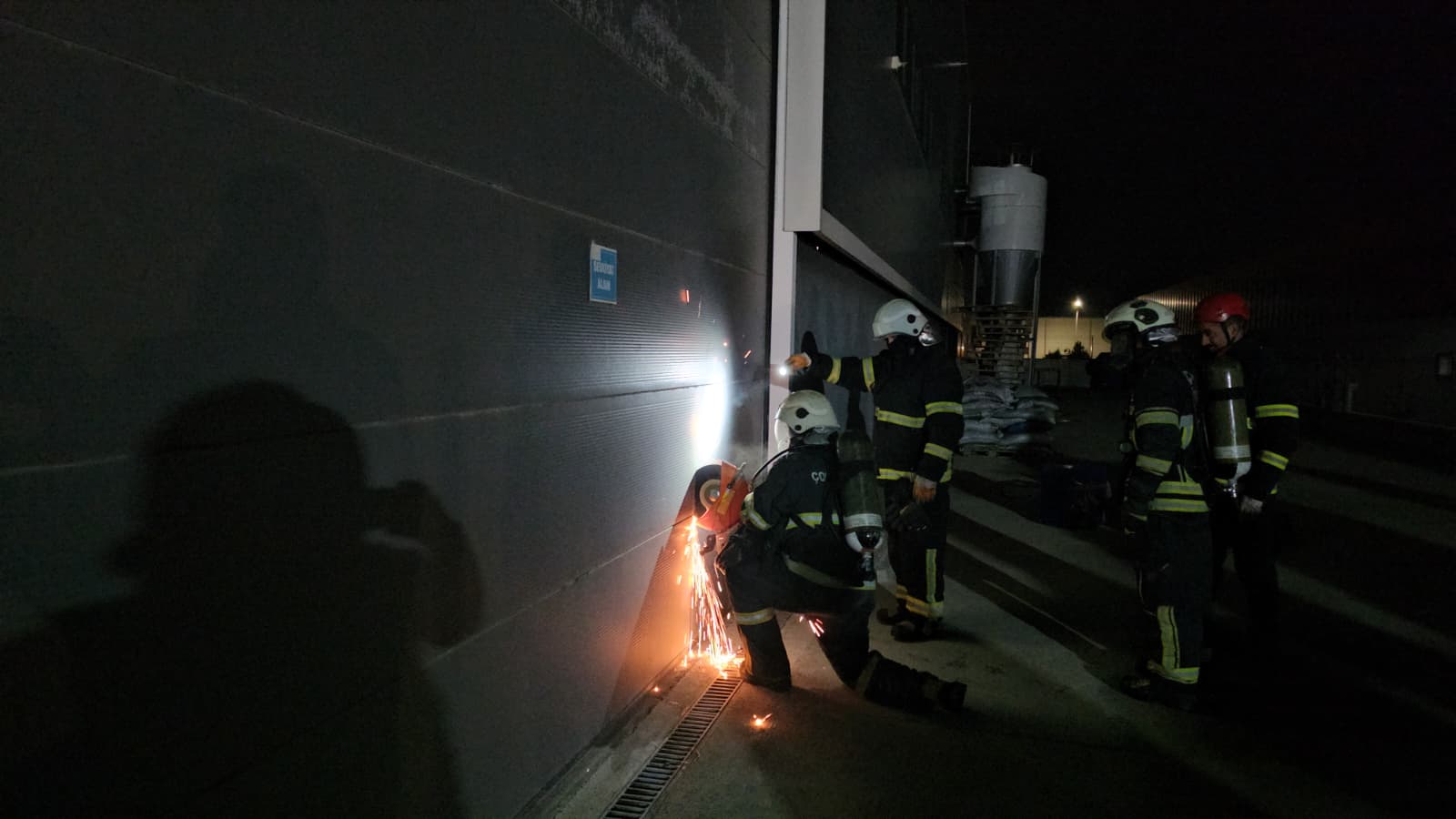 774D4771 6805 4915 8354 34Df8F0F2A9C