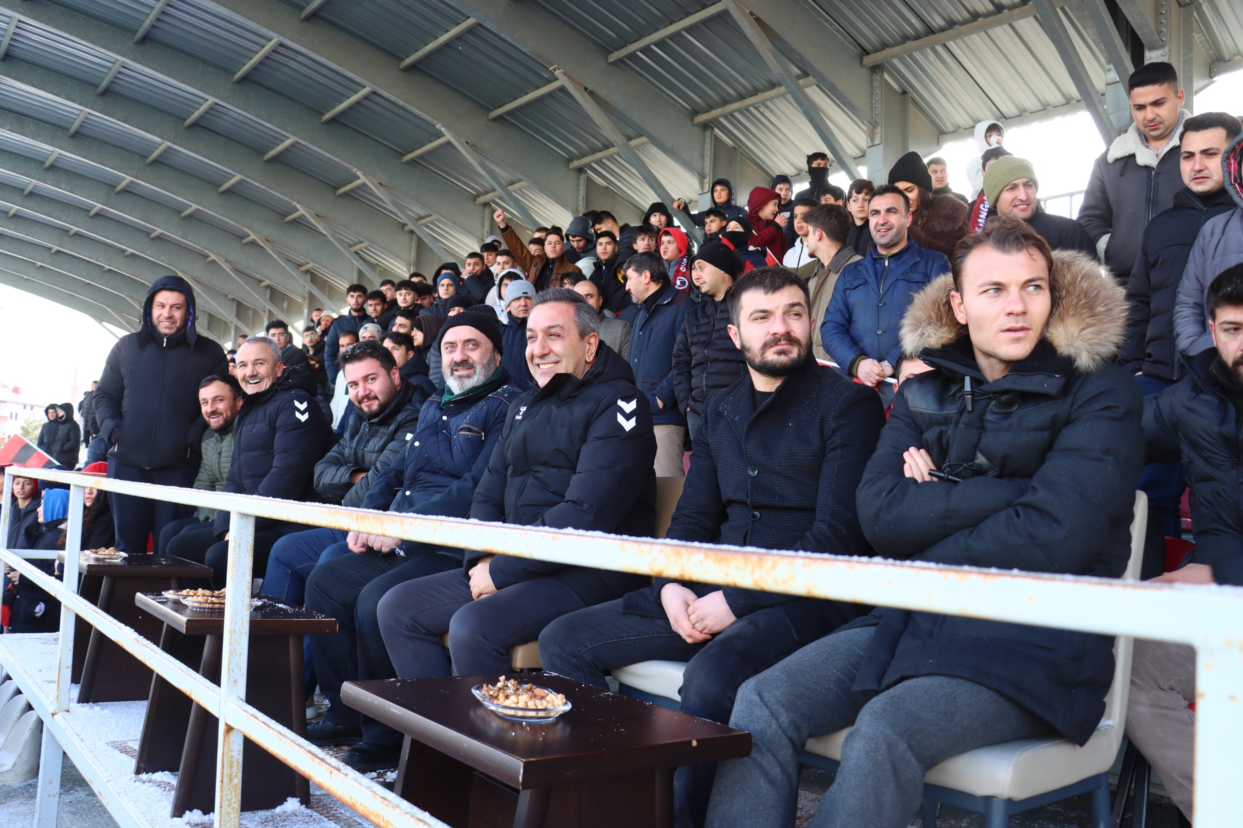 2Ca9F8Ff 7D51 4Ae3 8760 304B3E7B3D9C