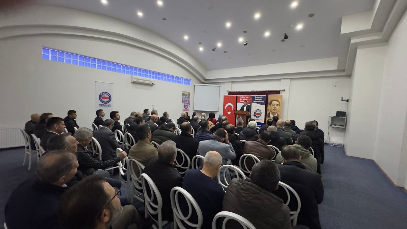 D407C924 C83F 4085 9E5F 561F46D2Cfb6