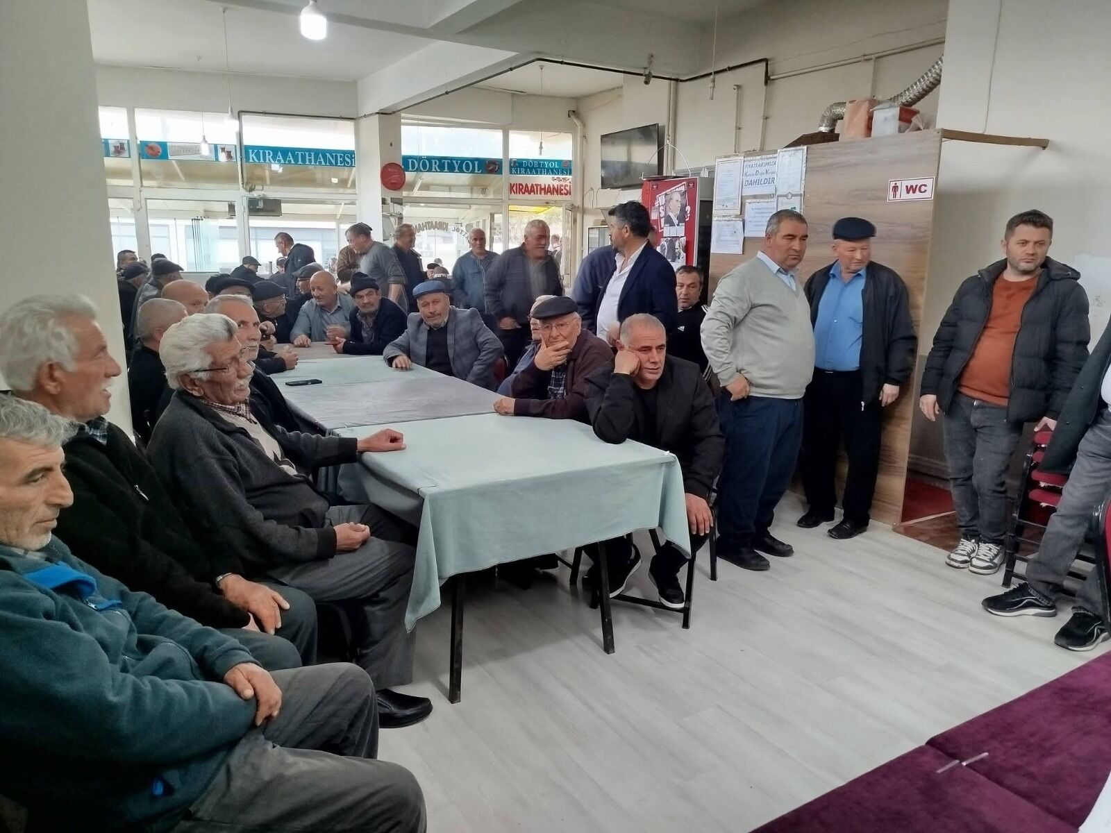 6Da84380 Fc66 41F3 81Ab A737De7C2C2E