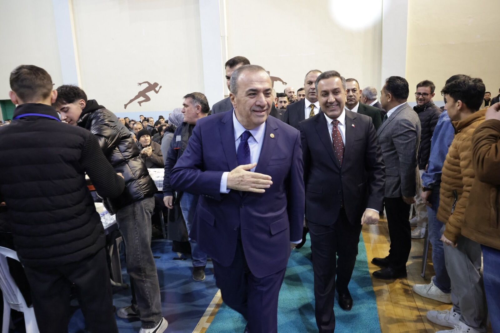 Dc3915F4 B9Ab 41Fa B7D4 De46447De890