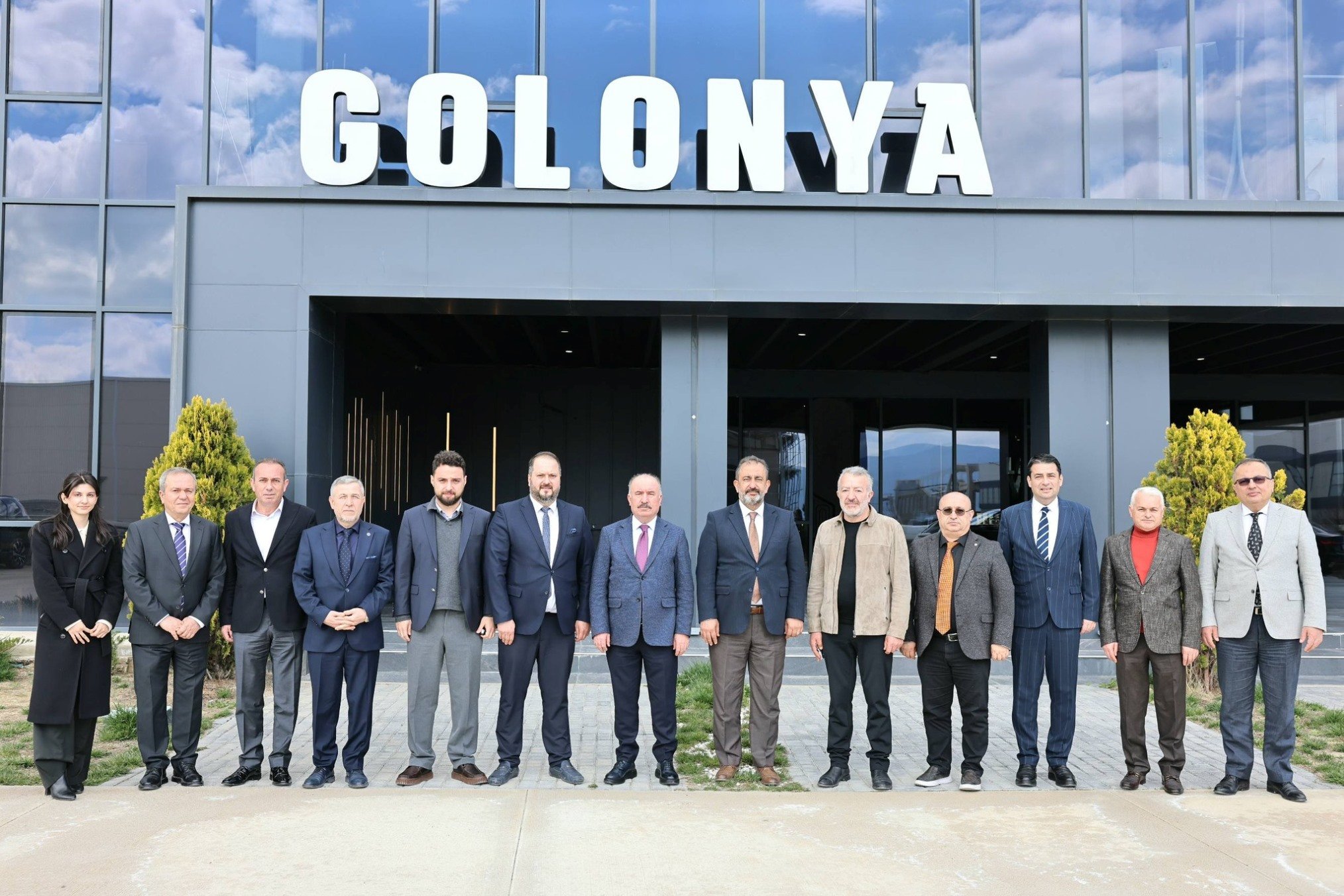 Vali̇ Golonya 1