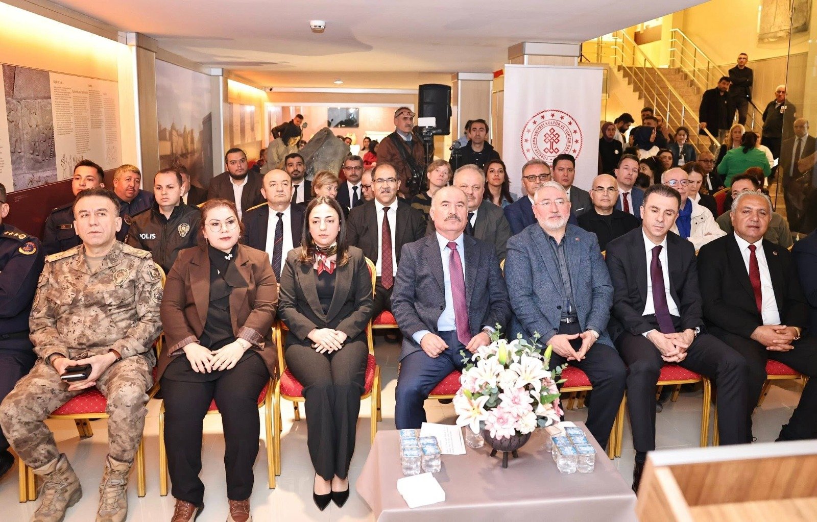 25770D3B 002D 46Ba 9718 53Becedfc8B4