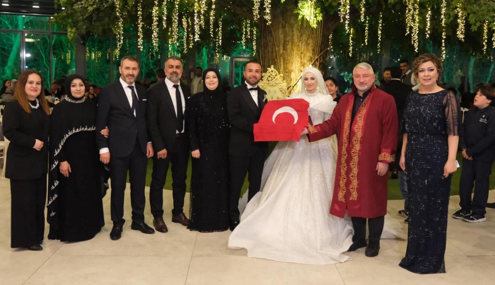 Miray Merve ile Vahitcan Öngel’in nikâhını Aşgın kıydı