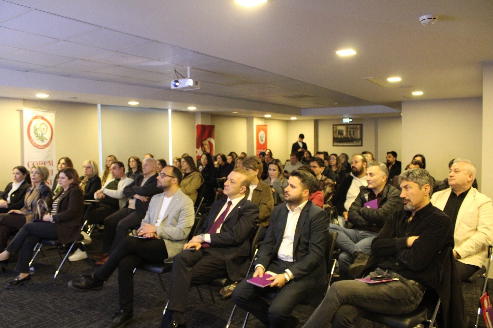 E4Dd8Fce 7C8D 42B3 B3D8 616C3789731B