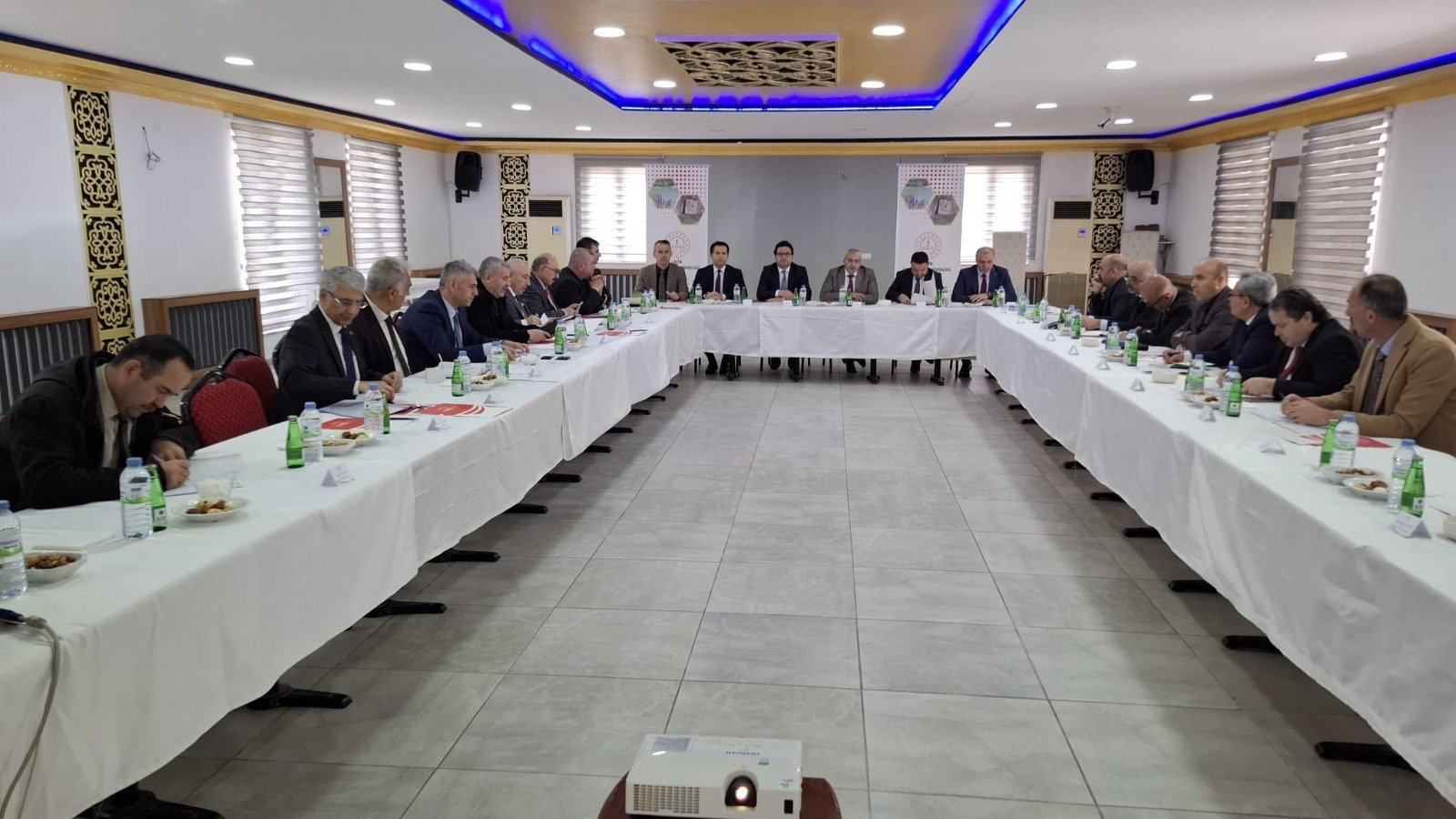 Ed8Fb572 Df1B 492D B369 Bc57F8Da809B