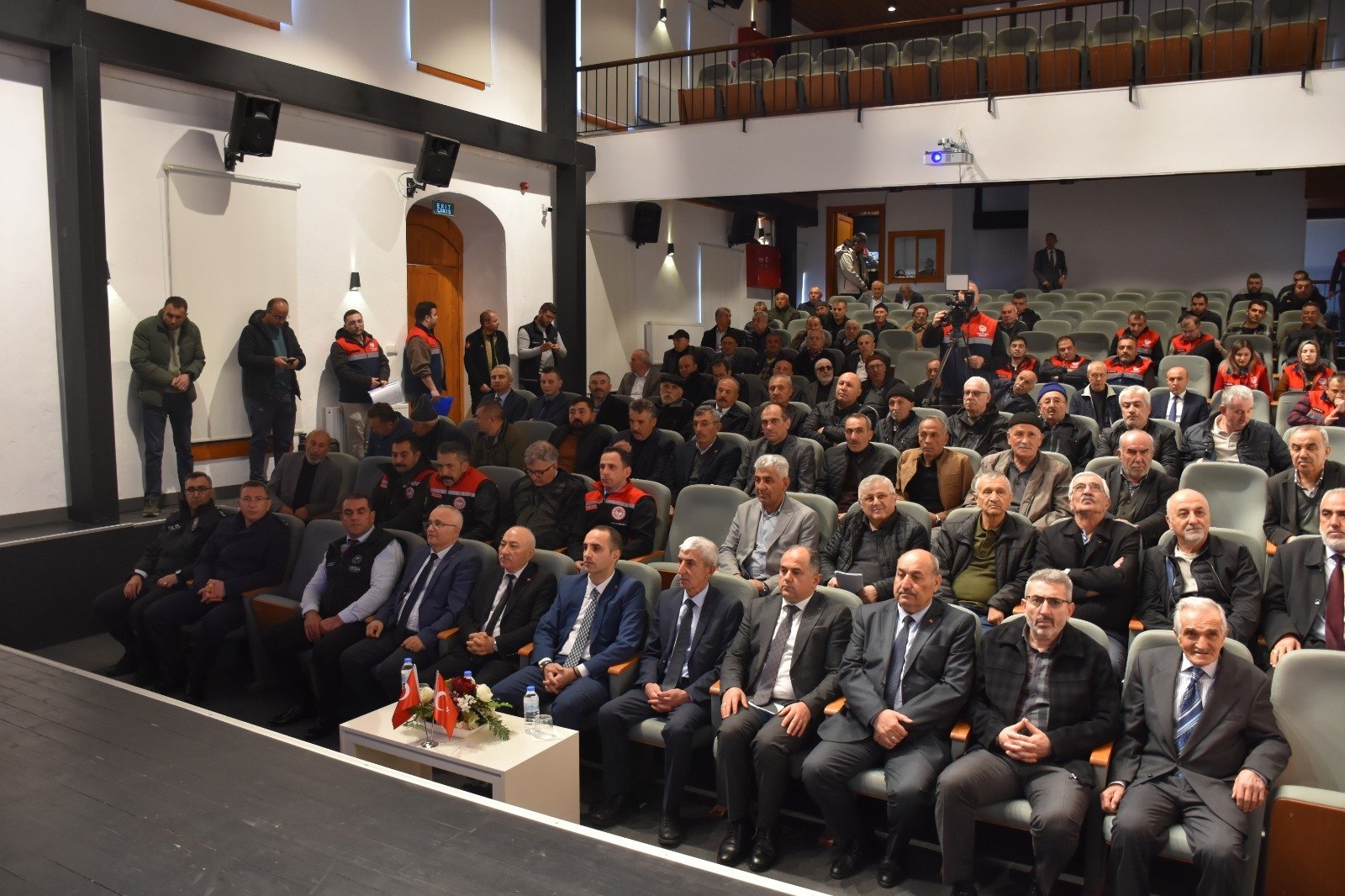 F94C083A D349 4191 B659 28E9C16010Bc