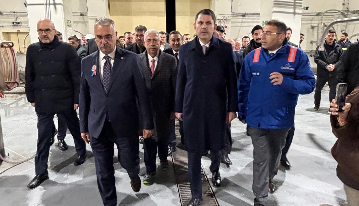 Bakan Kurum, GoldForce  Fabrikası’nı çok beğendi