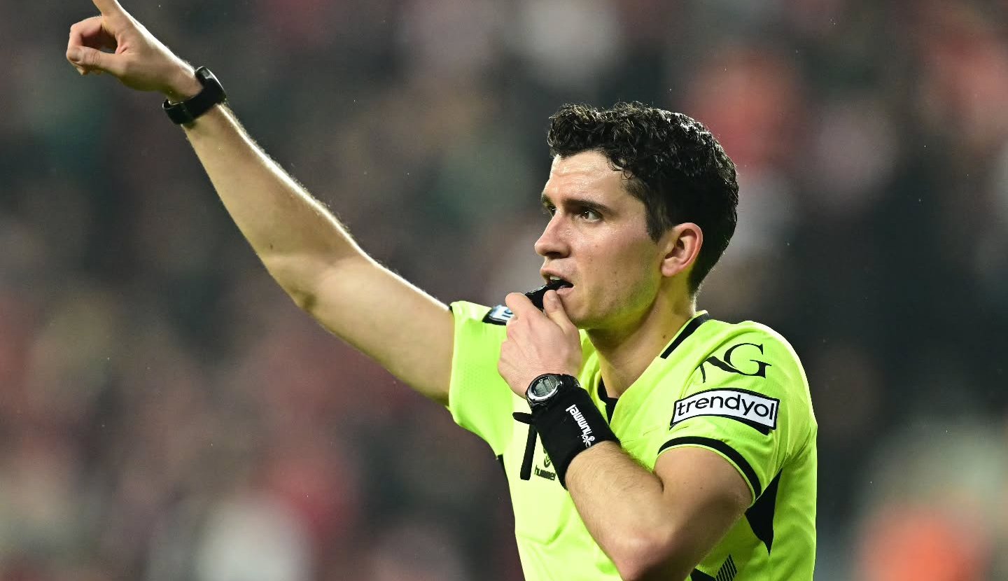 Hakem İzmir'den R.Onur Coşkunses - Çorum Haber Gazetesi