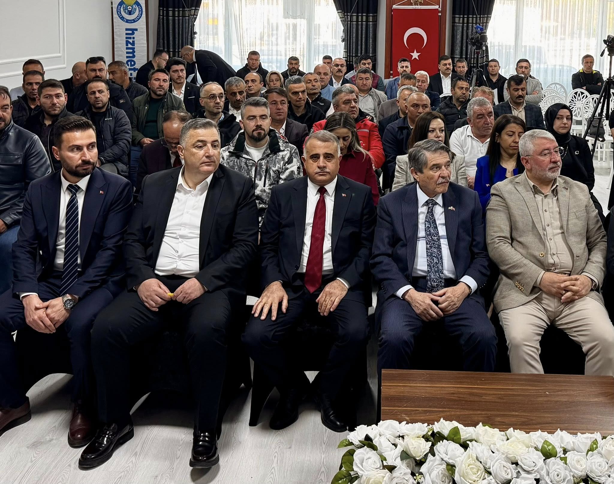 Hizmetaskinn