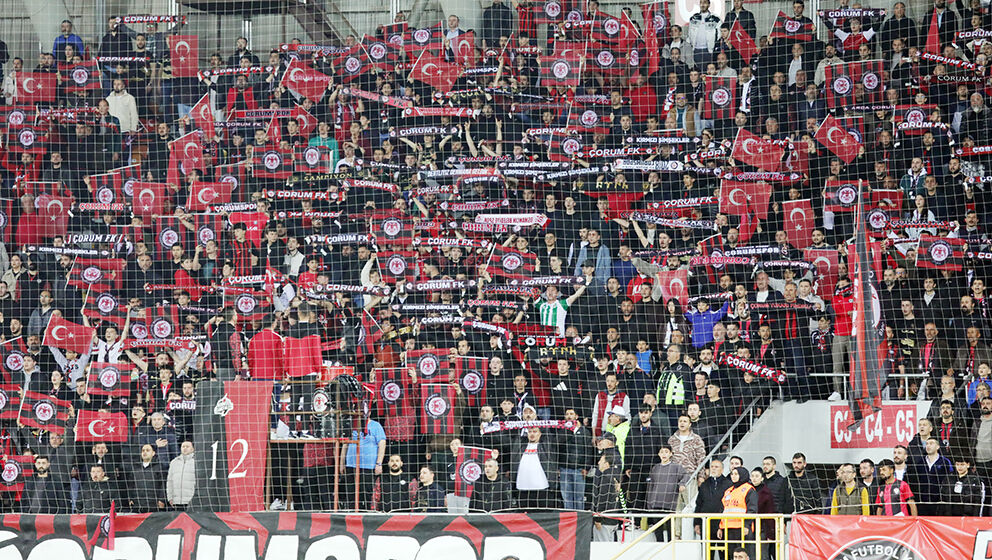 Taraftar Bayrak 3