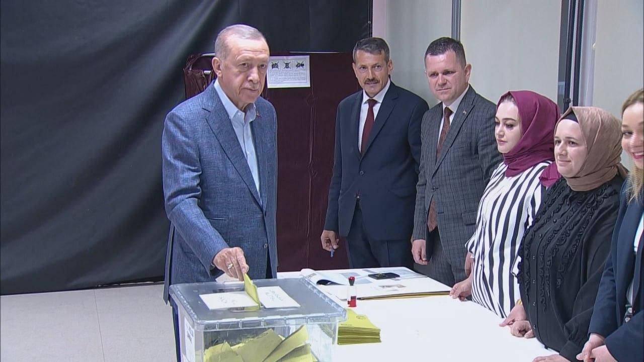 Tarih verdi! "Erken seçim" açıklaması: Cumhurbaşkanı Erdoğan son kez aday olacak