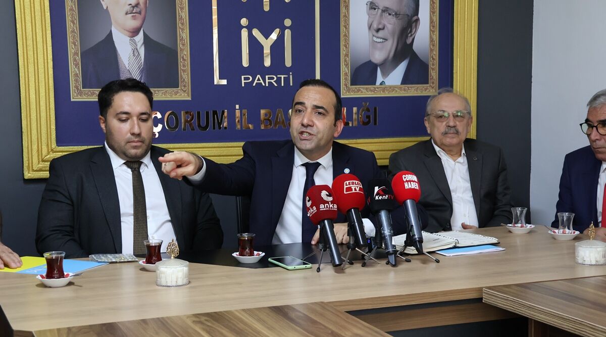 “Gençlerimizi Çorum’da tutacak yeni işler geliştiremiyoruz”