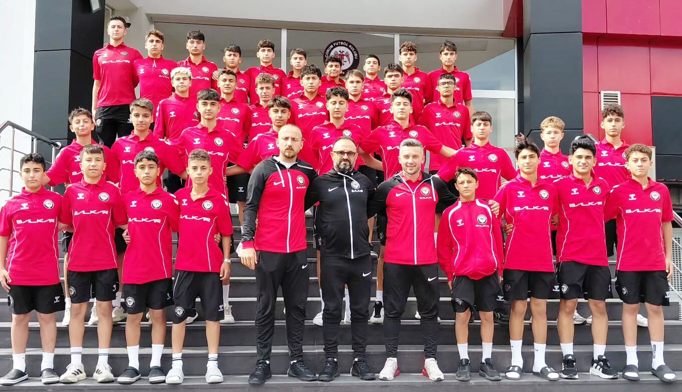Arca Çorum FK’nın U14 ve U15’leri Bolu’da puan peşinde