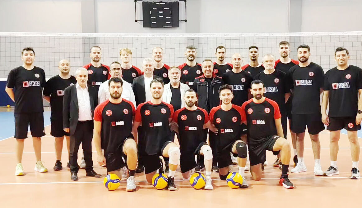 Efeler turnuvaya galibiyetle veda etti: 3-0