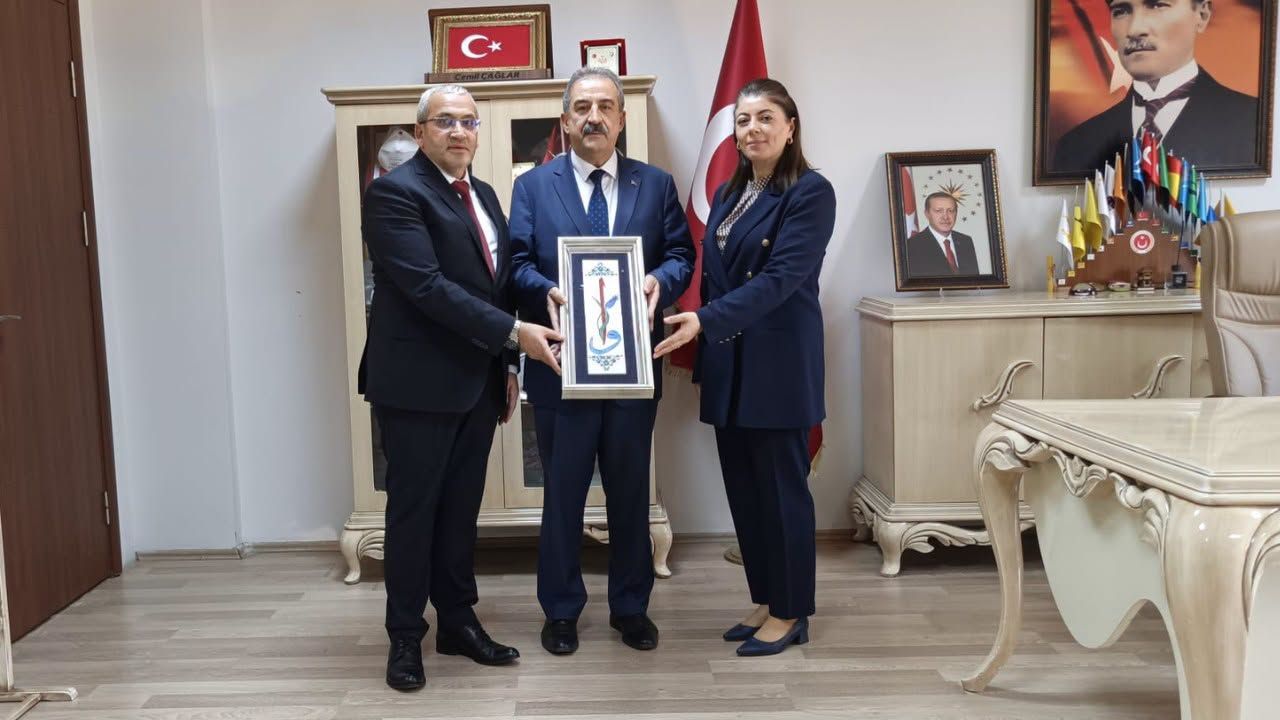 AYM Üyesi Akyel’den  Çorum’da eğitim ziyareti