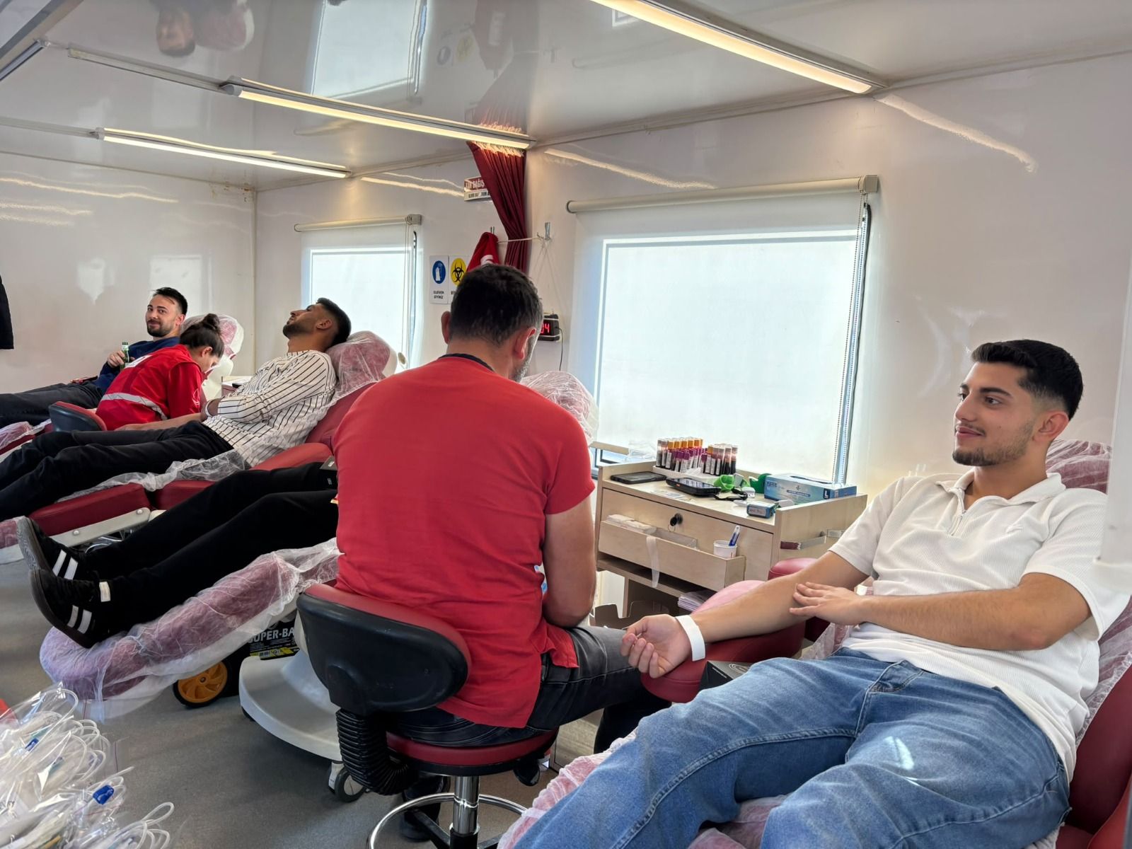 Alaca'da 41 ünite kan toplandı