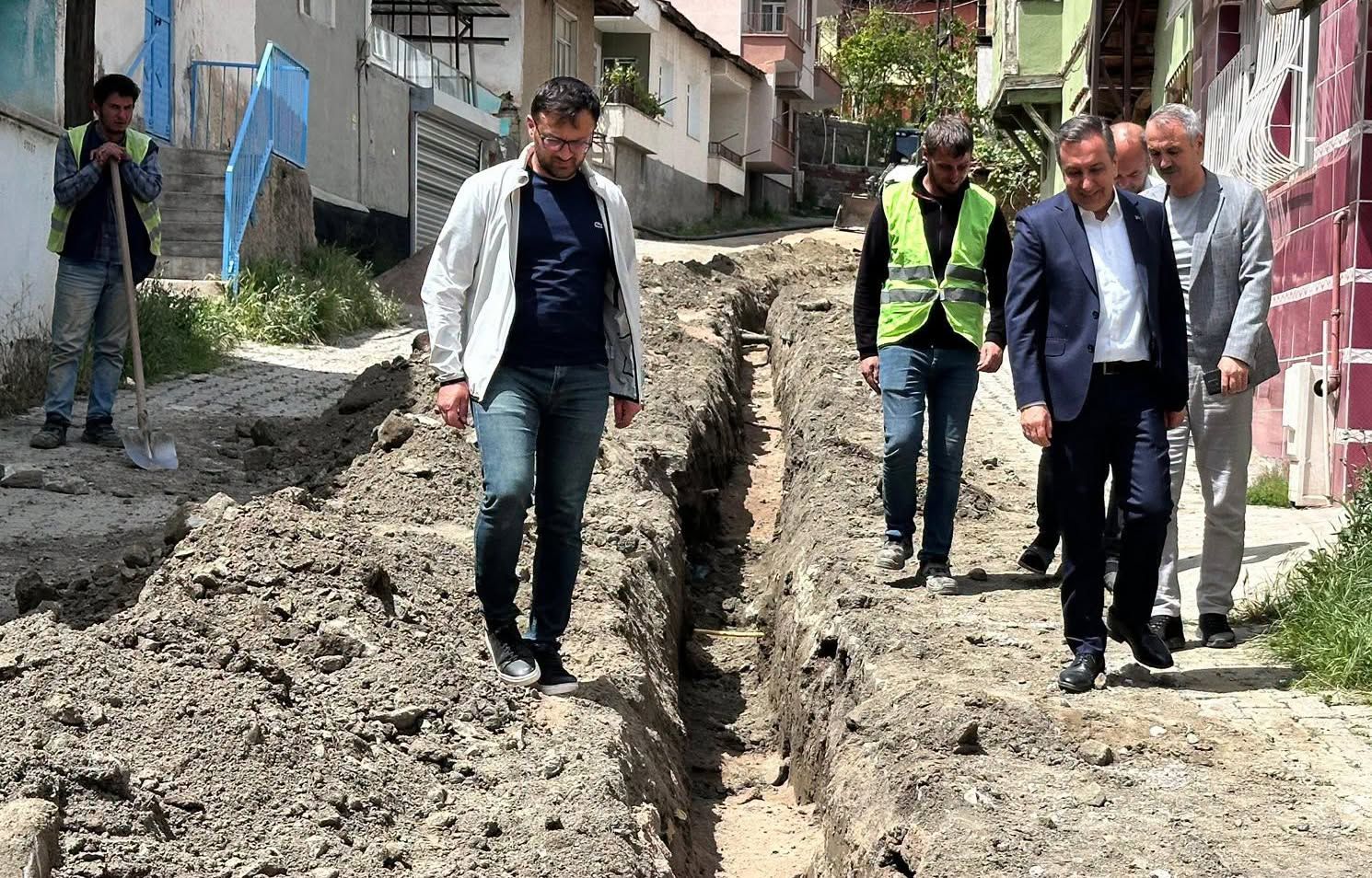 Sungurlu’da içmesuyu şebekesi yenileniyor