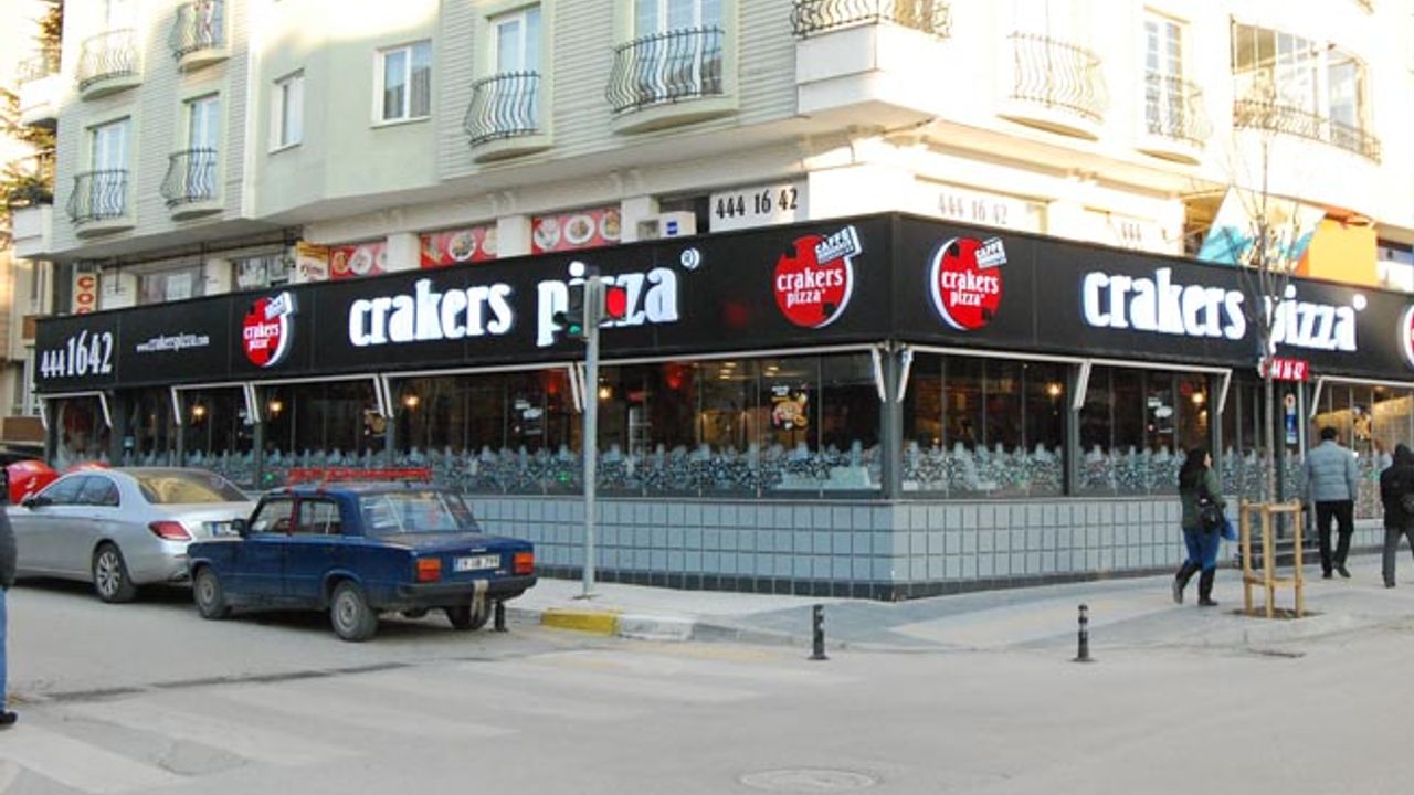 Crakers Pizza’dan iç ısıtan kampanya