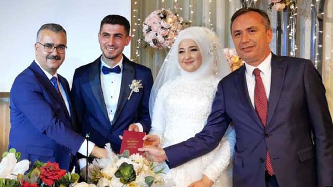 Gülseda-Emir Serkan çiftine görkemli düğün