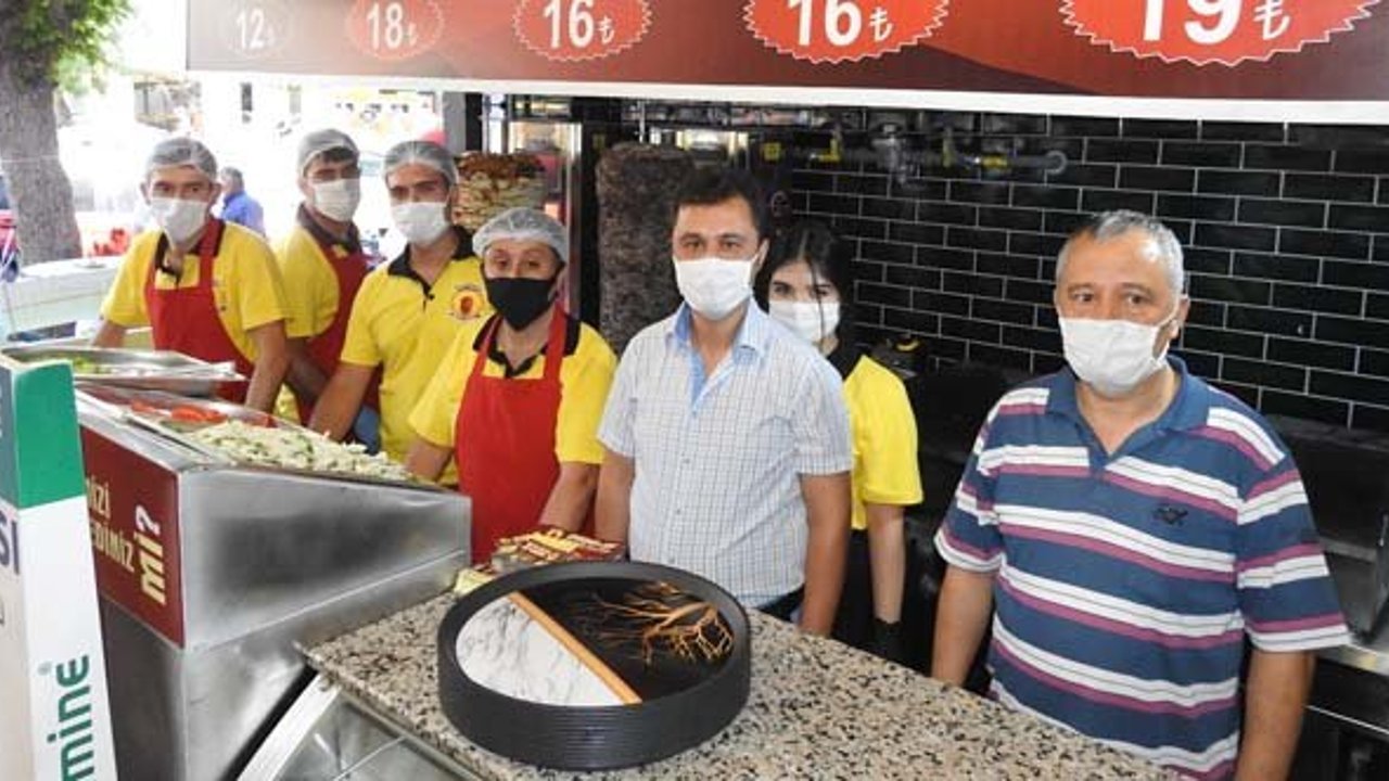 Berk-Ay Döner İnönü Caddesi’nde açıldı