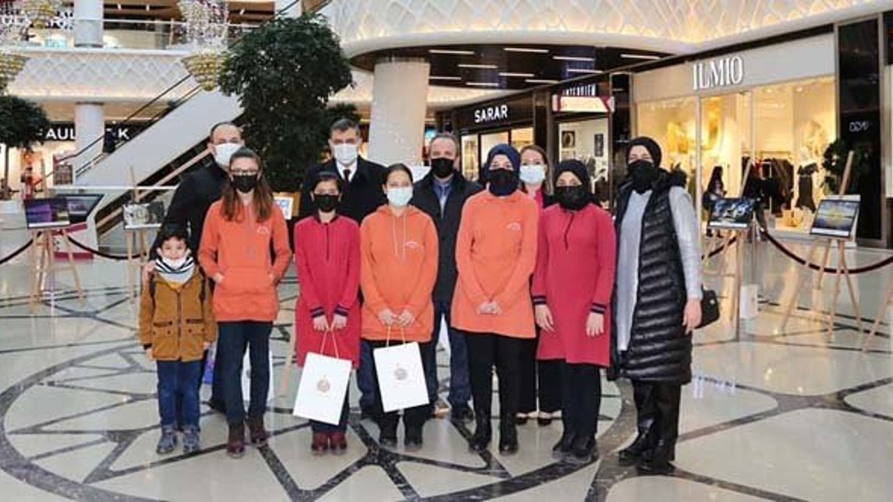 Ömer Kömürcü İmam Hatip Ortaokulu fotoğraf sergisi açtı