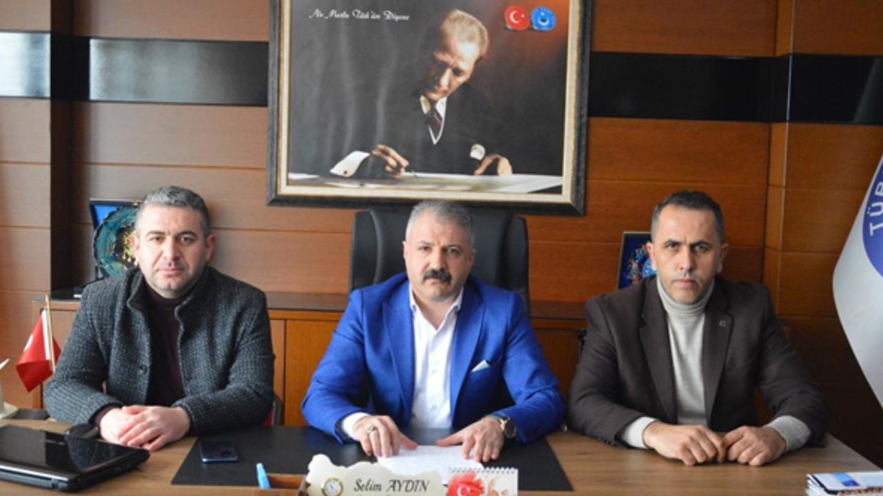 Atamadan sonra 26 ay göreve başlatılmayan öğretmen, işe başladığı gün görevden alındı