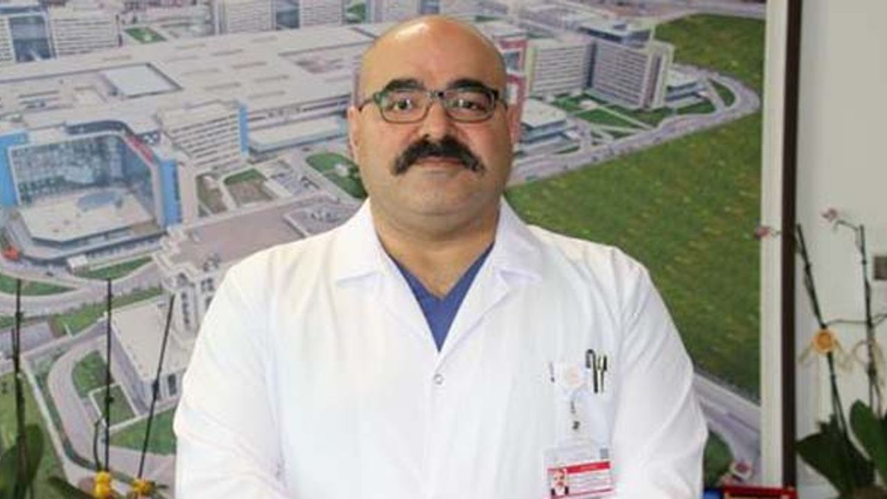 Yılın Başhekimi Çorumlu doktor Aziz Ahmet Surel