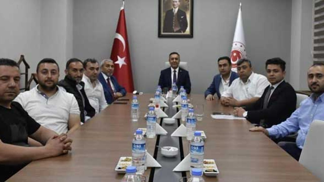 Muhsin Dere, Sungurlu OSB’ye yatırım için sanayicilerle buluştu